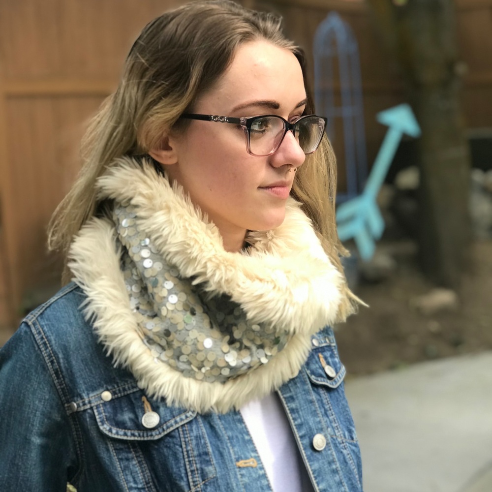 Ann Taylor LOFT reversible sequin/faux fur muffler